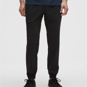 Lululemon Men’s Pace Breaker Joggers